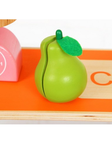 Drewniany sklep warzywniak