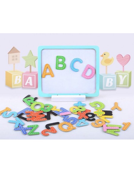 Drewniany sklep różowy