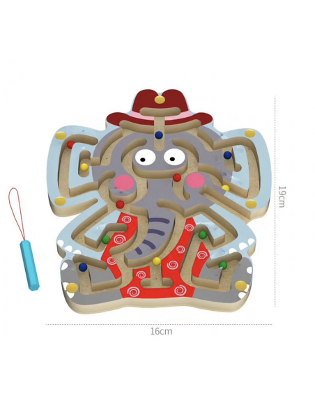 Drewniany labirynt zając