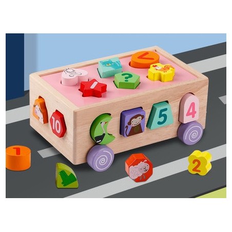 Drewniany sorter na kółkach 