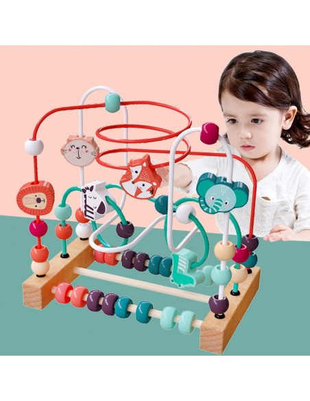 Drewniany labirynt edukacyjny