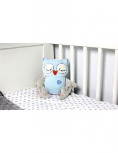 PRZYTULANKA Z GRZECHOTKĄ SPIĄCA SOWA