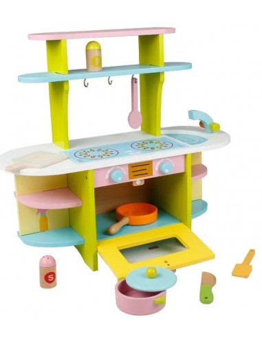 Drewniana kuchnia z akcesoriami