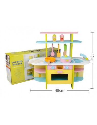 Drewniana kuchnia z akcesoriami