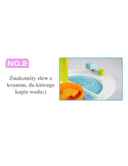 Drewniana kuchnia z akcesoriami