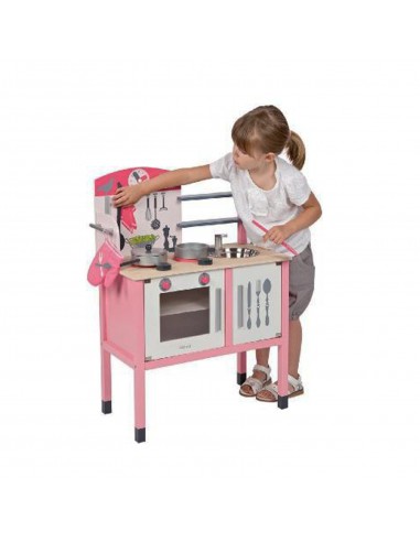 Drewniana kuchnia z akcesoriami różowa